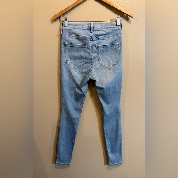 Hollister Women's Light Blue Curvy High Rise Skinny Jean Legging - Picture 12 of 17